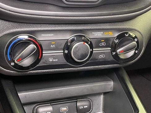 Used 2021 Kia Soul S FWD image 22