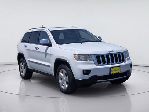 Used 2013 Jeep Grand Cherokee Limited RWD image 3