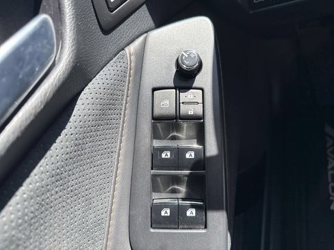 Used 2019 Toyota Avalon Touring w/ All Weather Liner Package FWD image 9