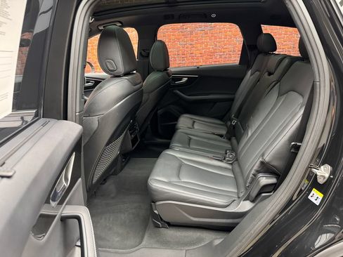 Used 2025 Audi Q7 3.0T Prestige AWD/4WD image 25