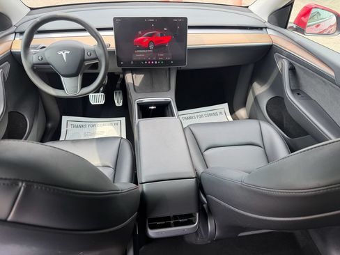 Used 2023 Tesla Model Y Long Range AWD/4WD image 23