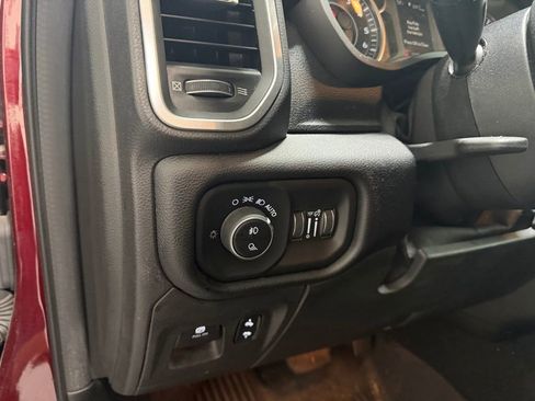 Used 2019 RAM 1500 Big Horn image 12