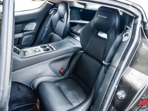 Used 2011 Aston Martin Rapide RWD image 65