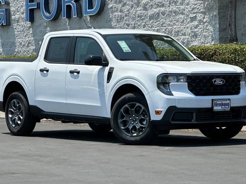 New 2025 Ford Maverick XLT w/ XLT Luxury Package image 2