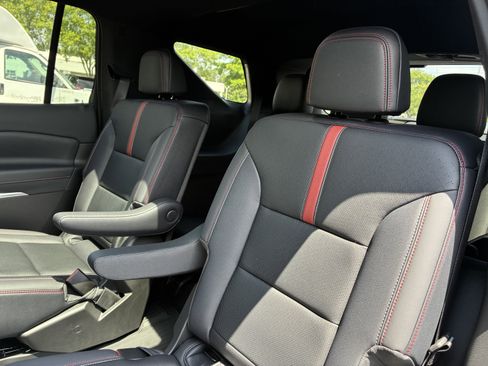New 2026 Chevrolet Traverse RS FWD image 14