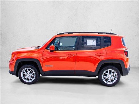Used 2019 Jeep Renegade Latitude AWD/4WD image 8