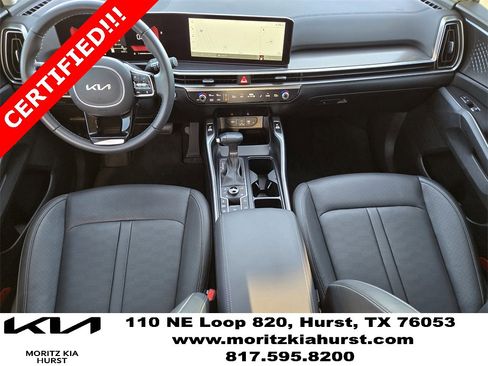 Certified 2025 Kia Sorento EX w/ Panoramic Sunroof Package image 5