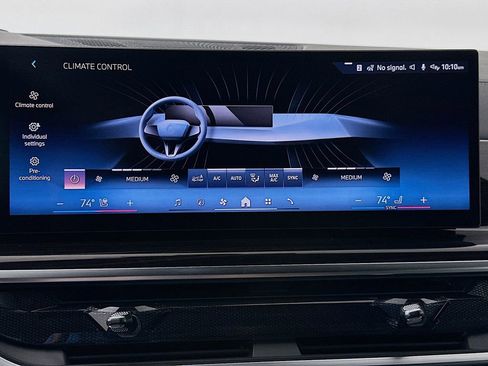 Used 2026 BMW X5 xDrive50e w/ M Sport Package image 16