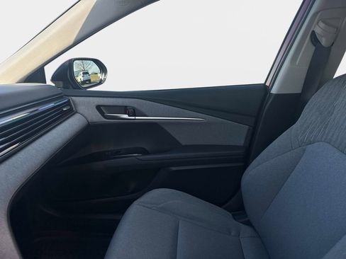 Used 2026 Toyota Camry LE w/ Convenience Package image 19