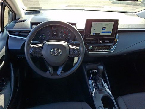 Certified 2025 Toyota Corolla LE image 11