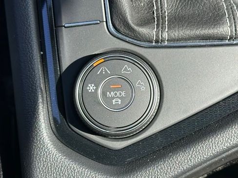 New 2026 Volkswagen Taos SE AWD/4WD image 37