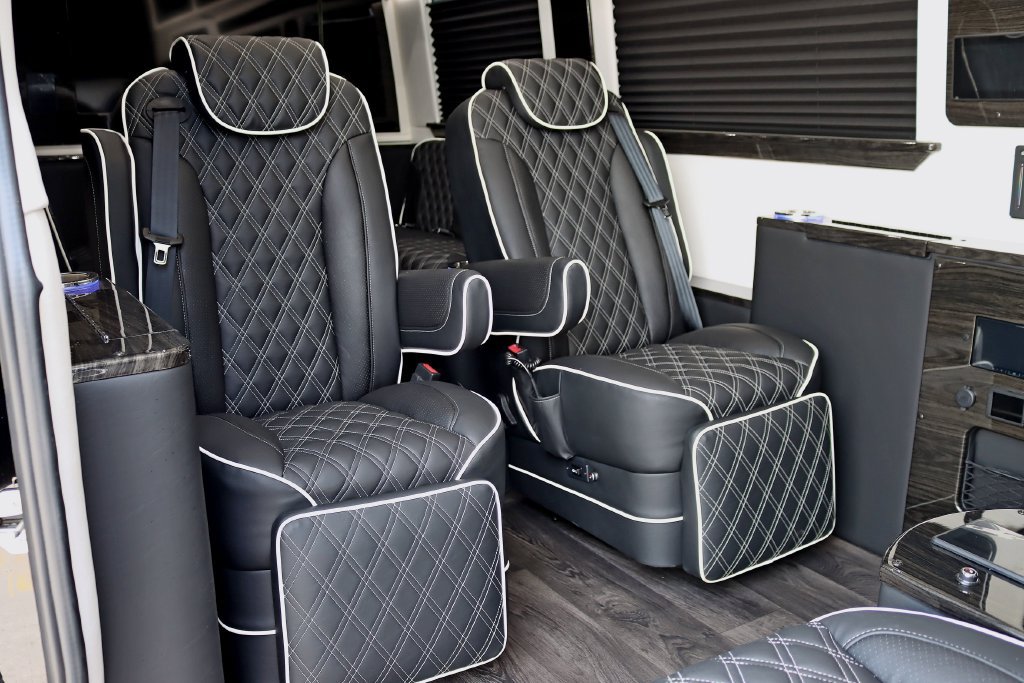 Used 2026 Mercedes-Benz Sprinter 3500 image 39