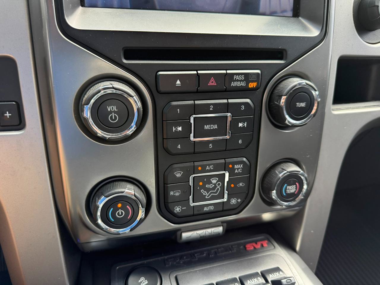 Used 2013 Ford F150 Raptor w/ Luxury Equipment Group AWD/4WD image 45