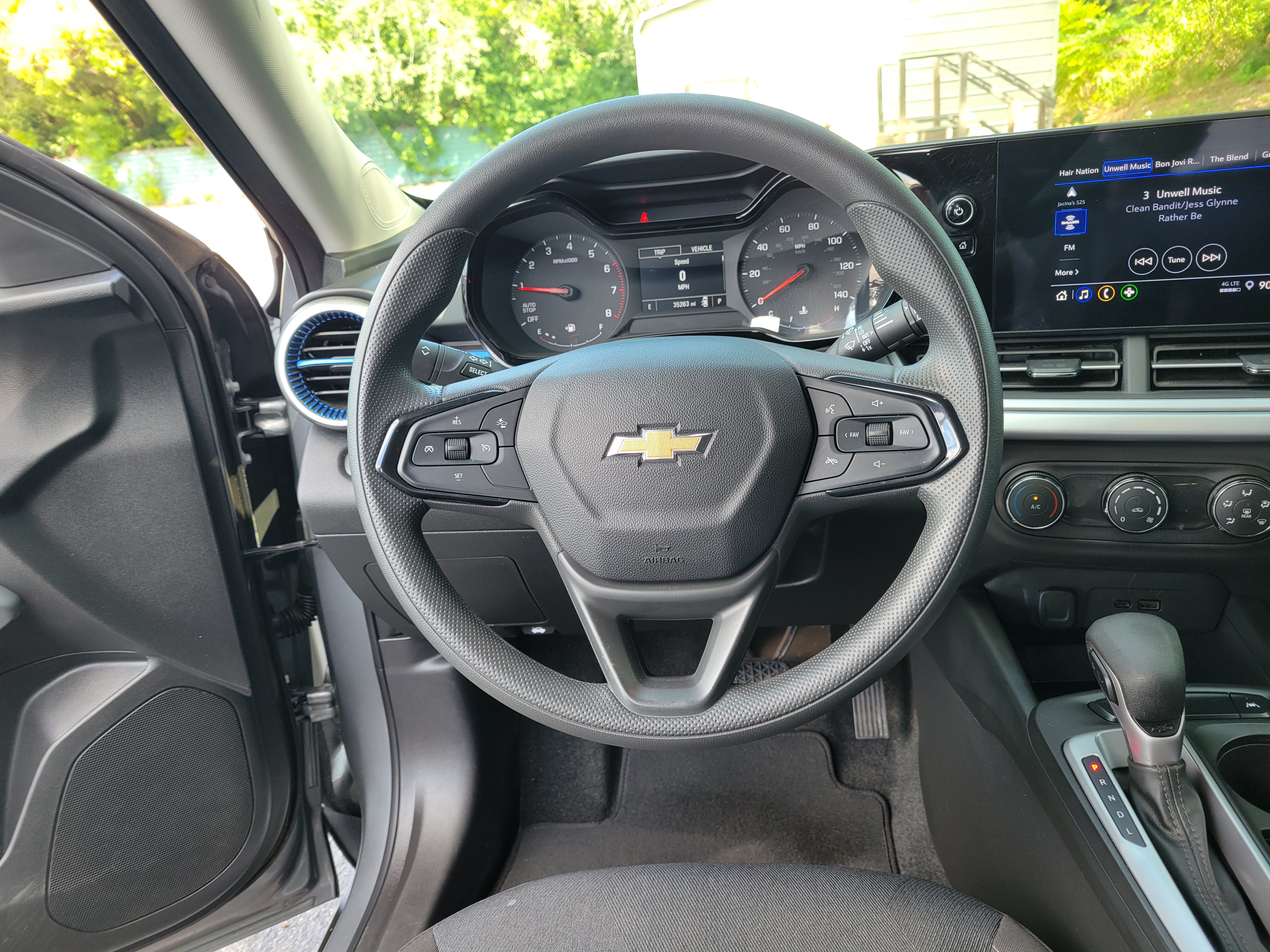 Certified 2024 Chevrolet Trax LS w/ Driver Confidence Package FWD image 12
