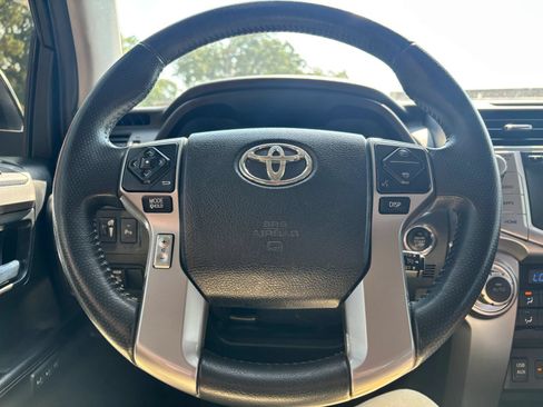 Used 2016 Toyota 4Runner Limited AWD/4WD image 29