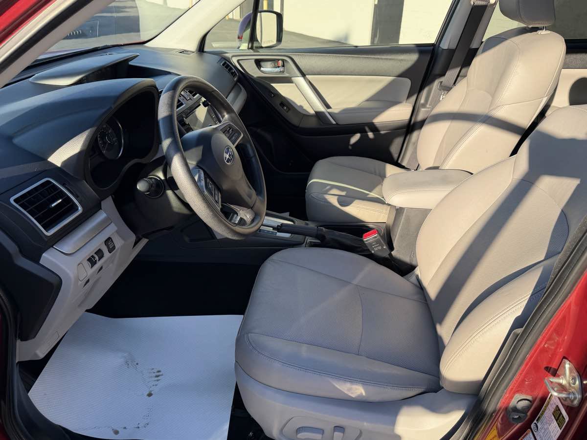 Used 2016 Subaru Forester 2.5i Limited AWD/4WD image 10