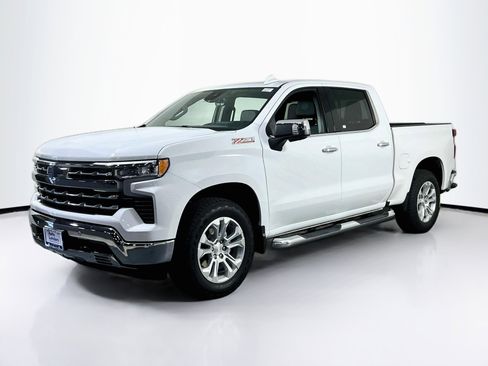 Used 2024 Chevrolet Silverado 1500 LTZ AWD/4WD image 1