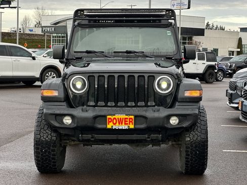 Used 2018 Jeep Wrangler Sport image 9