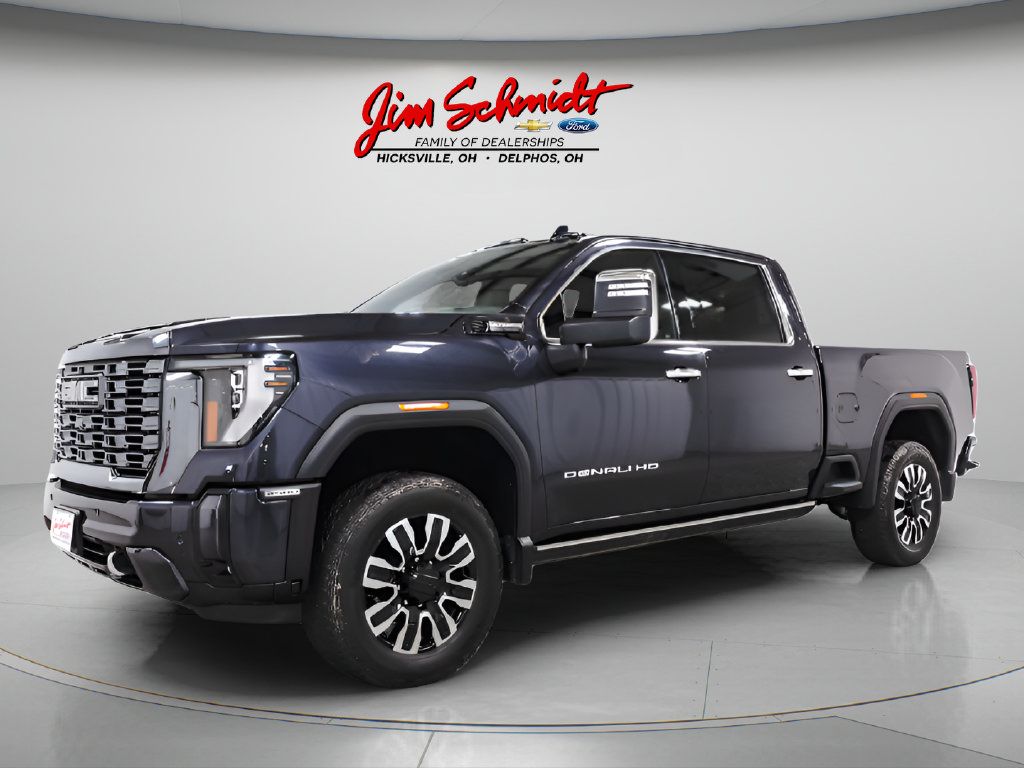 Used 2024 GMC Sierra 3500 Denali Ultimate AWD/4WD image 3
