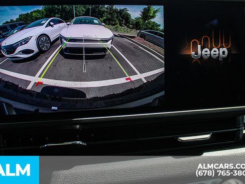 Used 2025 Jeep Wrangler Unlimited Sport AWD/4WD image 32