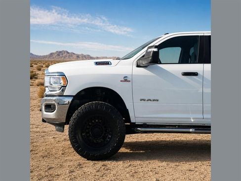 Used 2024 RAM 2500 Big Horn AWD/4WD image 7
