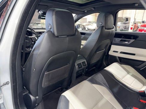 Used 2016 Jaguar XF R-Sport image 53