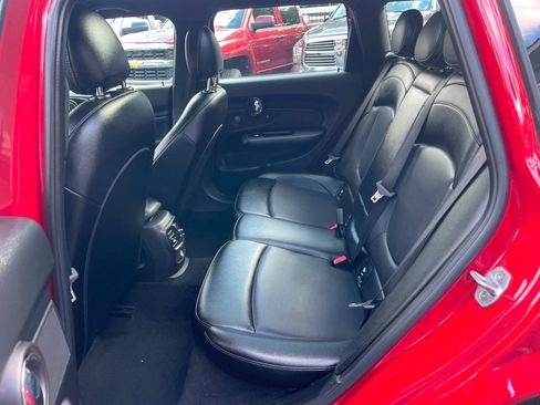 Used 2018 MINI Cooper Clubman FWD image 15