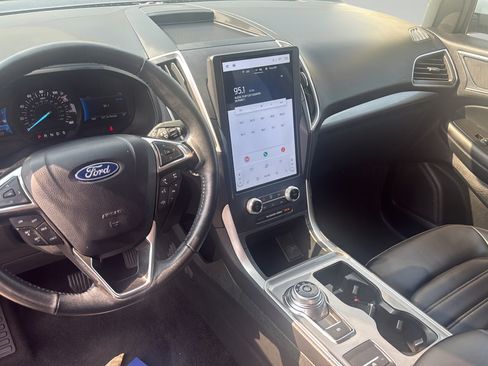 Certified 2024 Ford Edge SEL AWD/4WD image 16