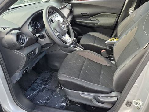 Used 2020 Nissan Kicks S FWD image 19
