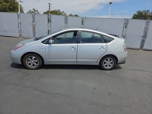 Used 2007 Toyota Prius FWD image 2
