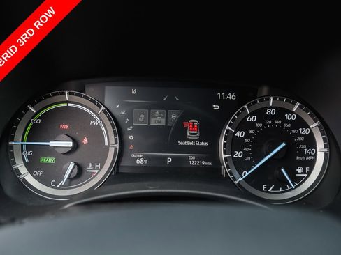 Certified 2021 Toyota Highlander Platinum AWD/4WD image 15
