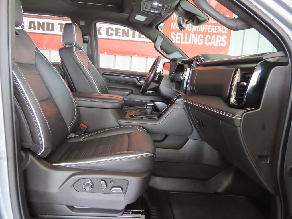 Used 2024 GMC Sierra 1500 AT4X AWD/4WD image 38