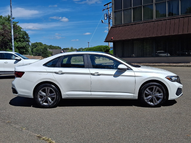 Used 2023 Volkswagen Jetta SE w/ Panoramic Sunroof Package FWD image 12