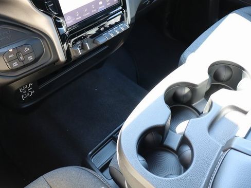 Used 2025 RAM 2500 Big Horn image 28