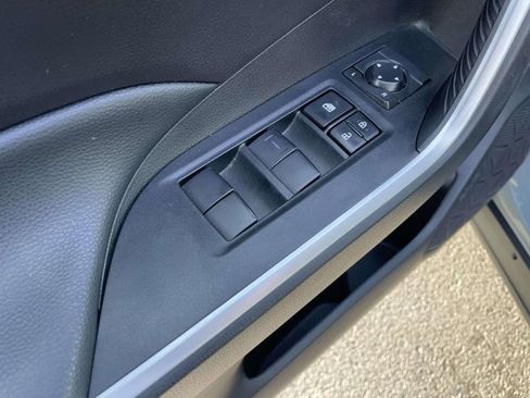 Used 2021 Toyota RAV4 XLE image 28