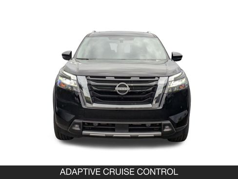 New 2025 Nissan Pathfinder Platinum image 4