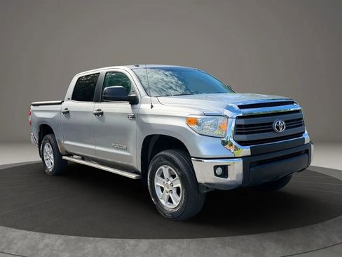 Used 2014 Toyota Tundra SR5 w/ SR5 Upgrade Package AWD/4WD image 3