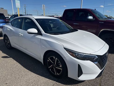 Used 2025 Nissan Sentra SV w/ All-Weather Package FWD image 6
