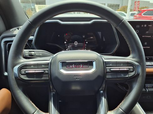 Used 2023 GMC Canyon AT4 AWD/4WD image 19