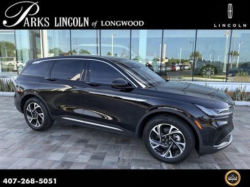 Used 2024 Lincoln Nautilus Premier image 1