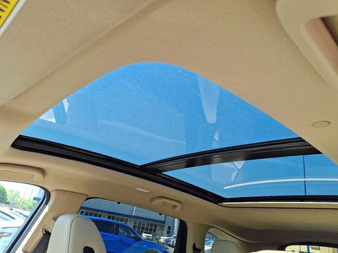 Used 2023 Acura MDX SH-AWD w/ Technology Package image 15