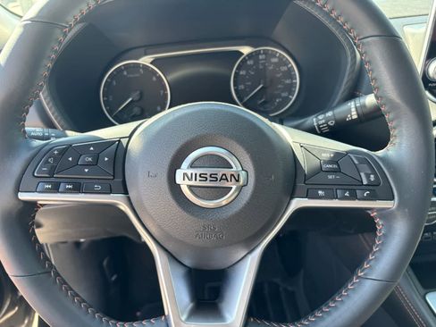 Used 2022 Nissan Sentra SR w/ Midnight Edition image 13