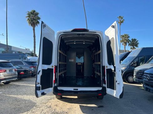 Used 2022 Ford E-Transit 148 High Roof w/ Load Area Protection Package image 8