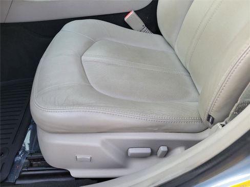 Used 2013 Cadillac CTS Luxury image 16