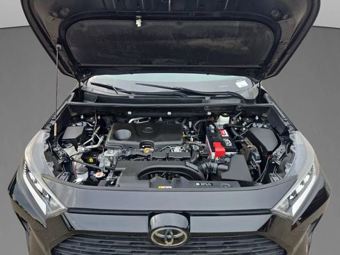 Used 2020 Toyota RAV4 XLE FWD image 38