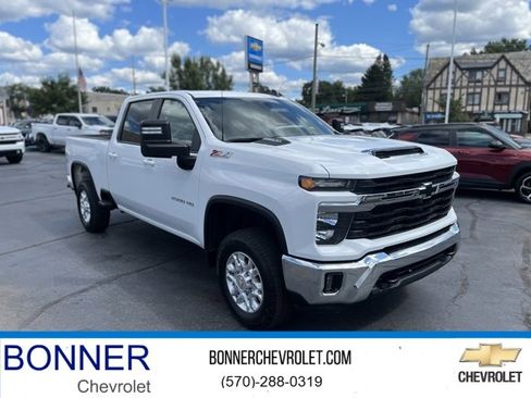 Used 2024 Chevrolet Silverado 2500 LT w/ Convenience Package image 1