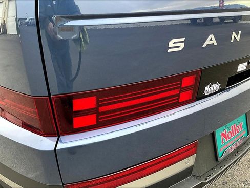 Used 2025 Hyundai Santa Fe Limited image 31