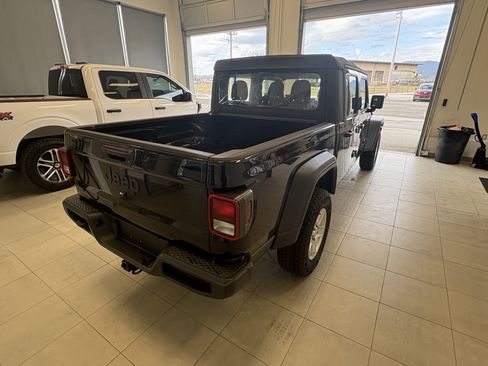 Used 2021 Jeep Gladiator Sport w/ Trailer Tow Package image 3