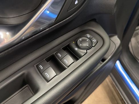 Used 2024 GMC Terrain SLE AWD/4WD image 21