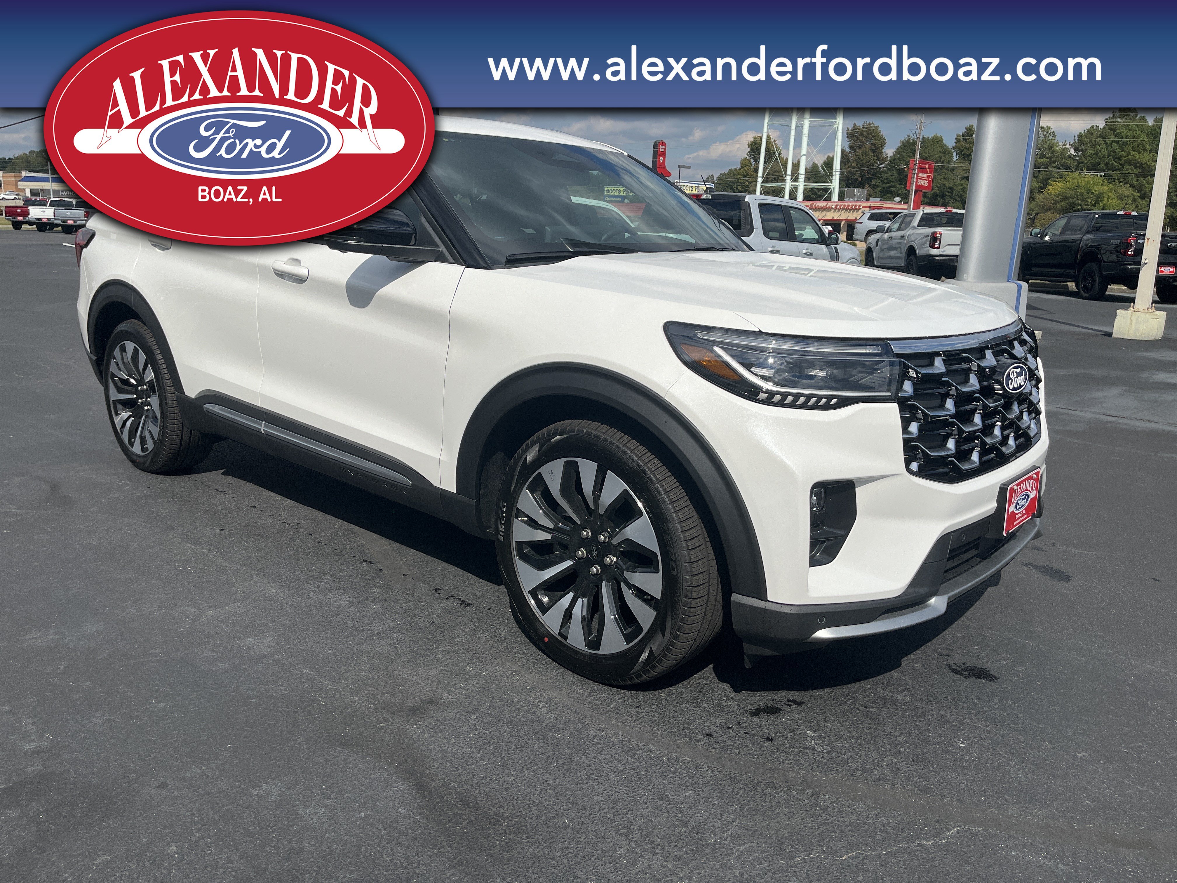 New 2027 Ford Explorer Platinum RWD image 3